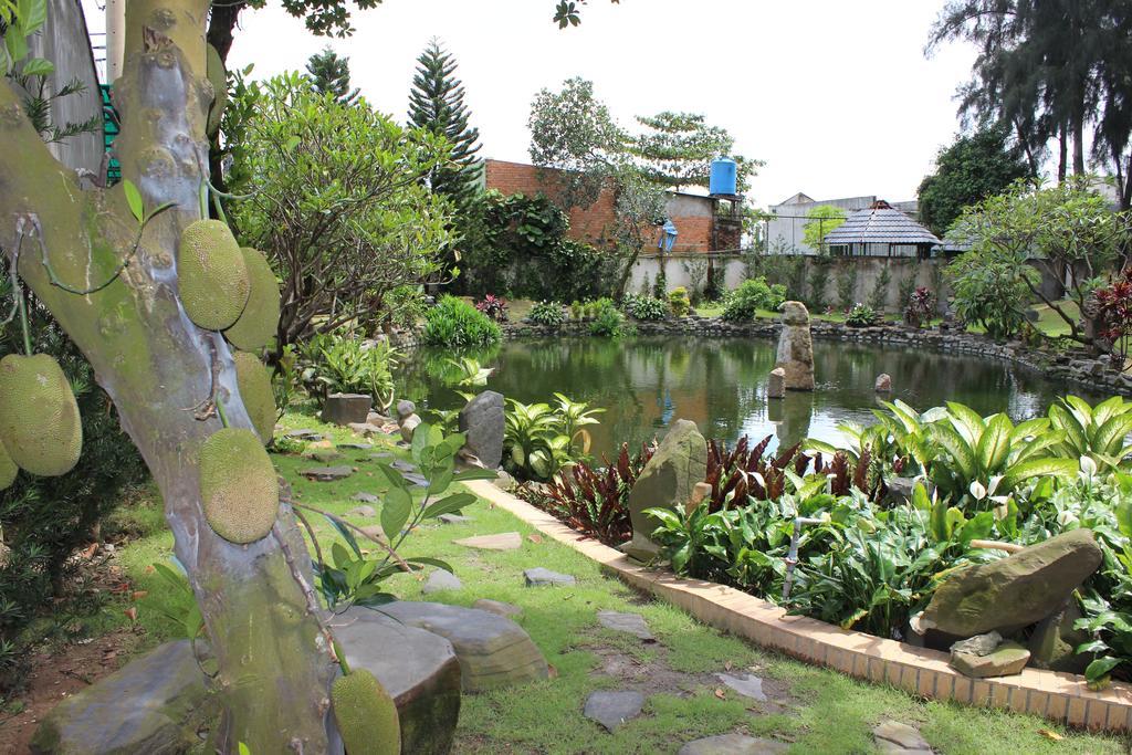ไซ่ง่อนพาร์ครีสอร์ท Thuan An ภายนอก รูปภาพ